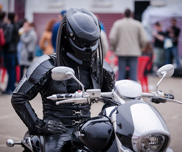 predator-helmet-9310.jpg