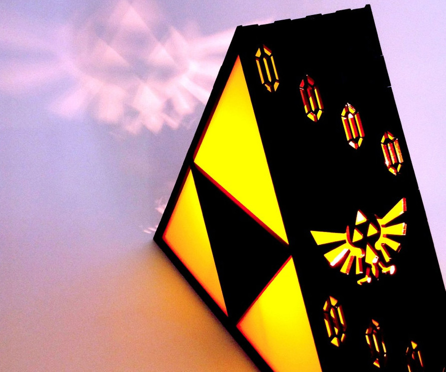 zelda-triforce-lamp-7055.jpg